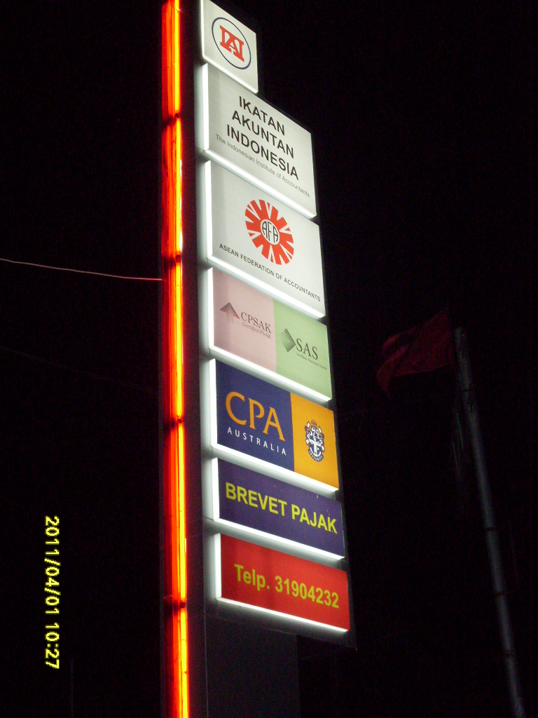 Jasa Pembuatan Pylon Sign di Jakarta Jasa Pembuatan Pylon Sign di jakarta