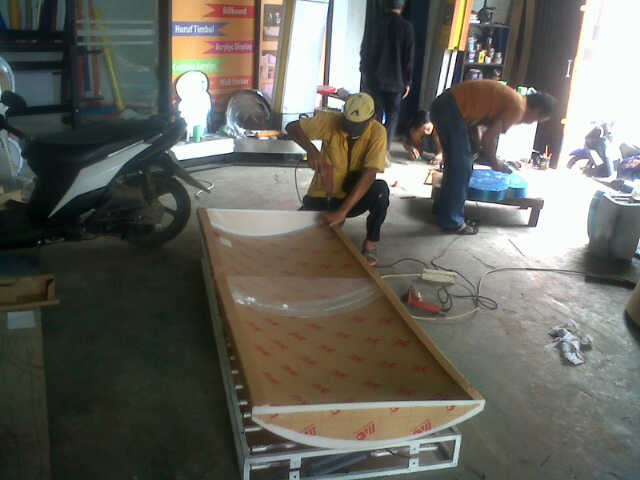 Pusat Agen Huruf Timbul Terbesar dan Terlengkap di Jakarta Selatan