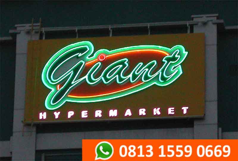 keuntungan iklan billboard